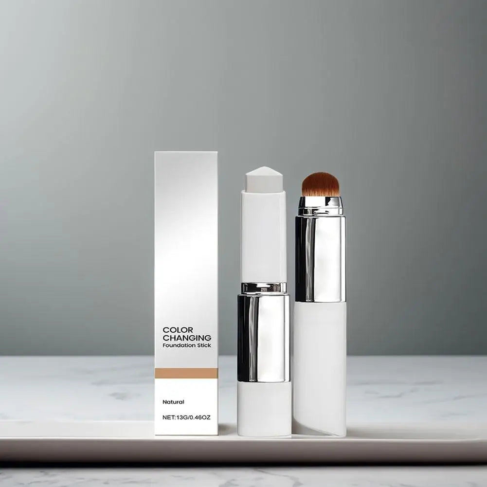 CompactFoundation: Compact Kleur Veranderend Volledige Dekking Foundation Crème Stick