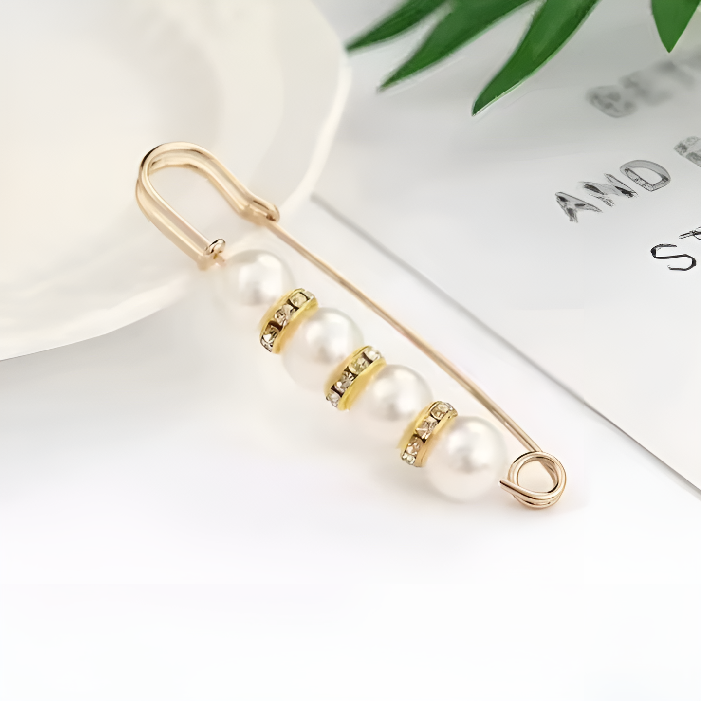 Jewelance™ BroochPin 1+1 GRATIS: Elegant Stijlvol Parel Veiligheid Speld Broches Set