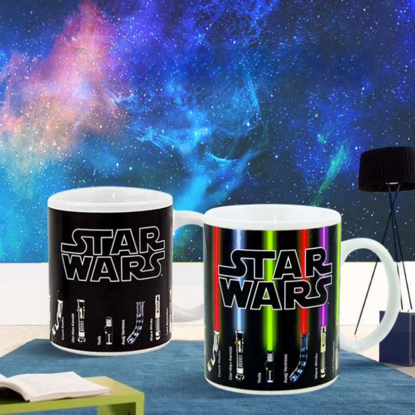 MagicMug: Magisch Warmtegevoelig Lichtzwaard Transformatie Mok