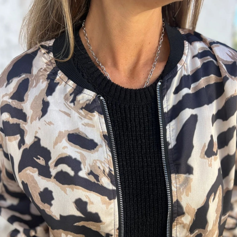 Icone™ ZebraJacket: Elegant Stijlvol Zebraprint Jasje